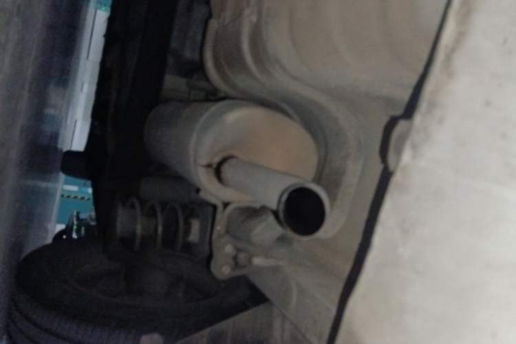 Used Hyundai Verna (older generation) 2010 Sedan 1.4L Automatic Comfort Model GS Chassis Rear Right