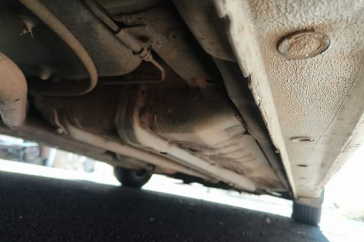 Used Hyundai Verna (older generation) 2010 Sedan 1.4L Automatic Comfort Model GS Chassis Rear Right