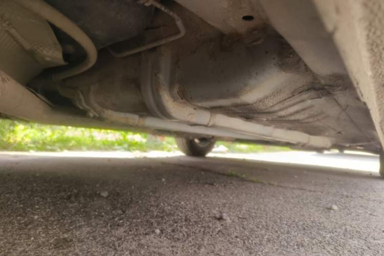 Used Hyundai Verna (older generation) 2010 Sedan 1.4L Manual Comfort GS Chassis Rear Right