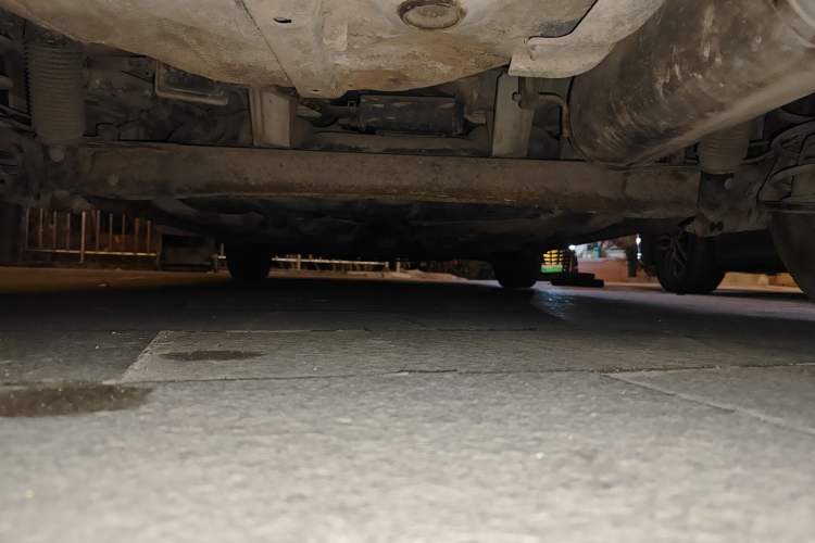 Used Hyundai Verna (older generation) 2010 Sedan 1.4L Manual Comfort GS Chassis Rear