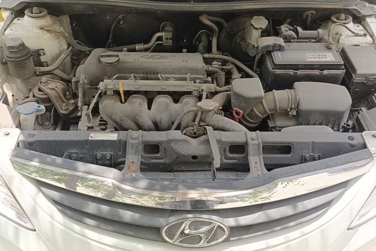 Used Hyundai Verna (older generation) 2010 Sedan 1.4L Automatic Fashionable GT Model Engine Bay