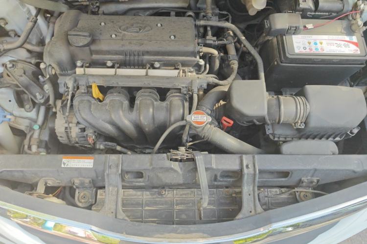 Used Hyundai Verna (older generation) 2010 Sedan 1.4L Automatic Fashionable GT Model Engine Bay