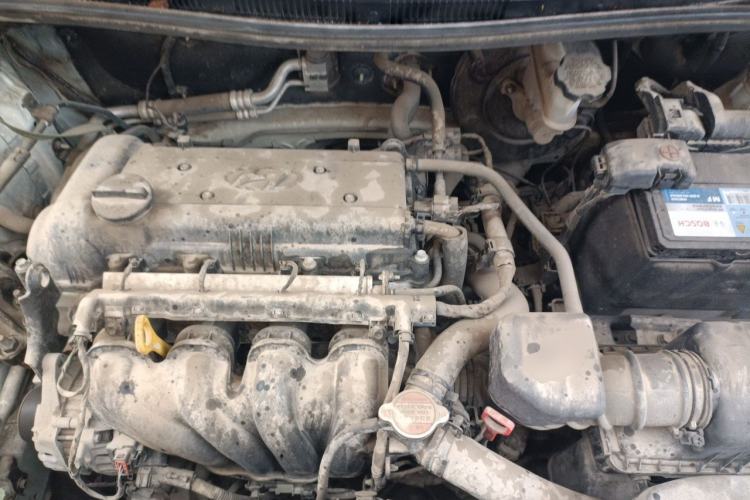 Used Hyundai Verna (older generation) 2010 Sedan 1.4L Automatic Fashionable GT Model Engine Bay