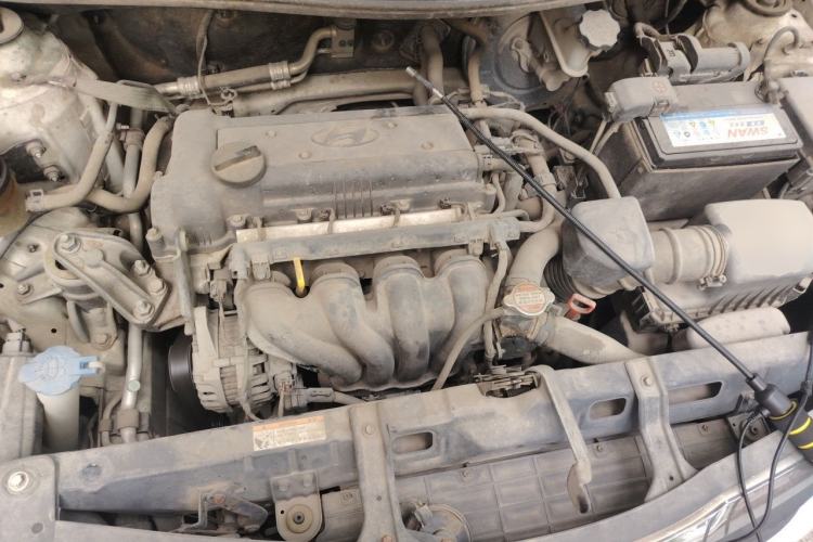 Used Hyundai Verna (older generation) 2010 Sedan 1.4L Automatic Fashionable GT Model Engine Bay
