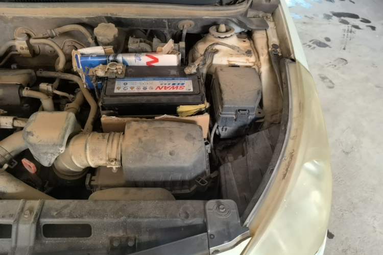 Used Hyundai Verna (older generation) 2010 Sedan 1.4L Automatic Fashionable GT Model Engine Bay Left