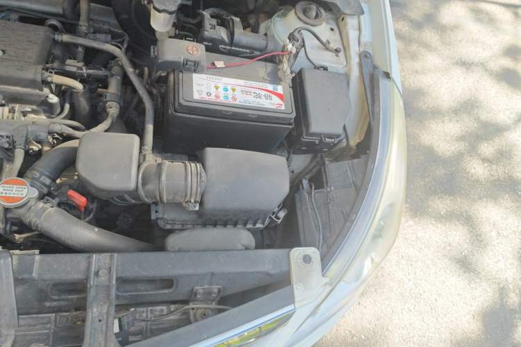 Used Hyundai Verna (older generation) 2010 Sedan 1.4L Automatic Fashionable GT Model Engine Bay Left