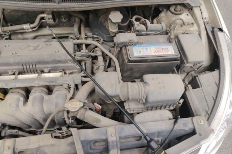 Used Hyundai Verna (older generation) 2010 Sedan 1.4L Automatic Fashionable GT Model Engine Bay Left