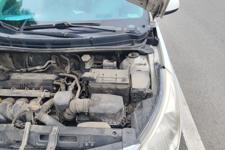 Used Hyundai Verna (older generation) 2010 Sedan 1.4L Manual Comfort GS Engine Bay Left