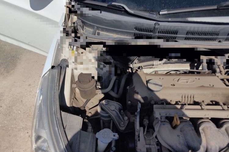 Used Hyundai Verna (older generation) 2010 Sedan 1.4L Automatic Luxury GLS Trim Engine Bay Right