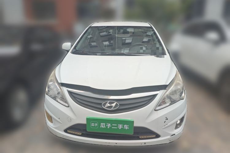 Used Hyundai Verna (older generation) 2010 Sedan 1.4L Manual Comfort GS Front