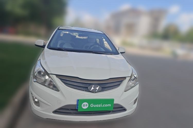 Used Hyundai Verna (older generation) 2010 Sedan 1.4L Manual BLUE Model Front