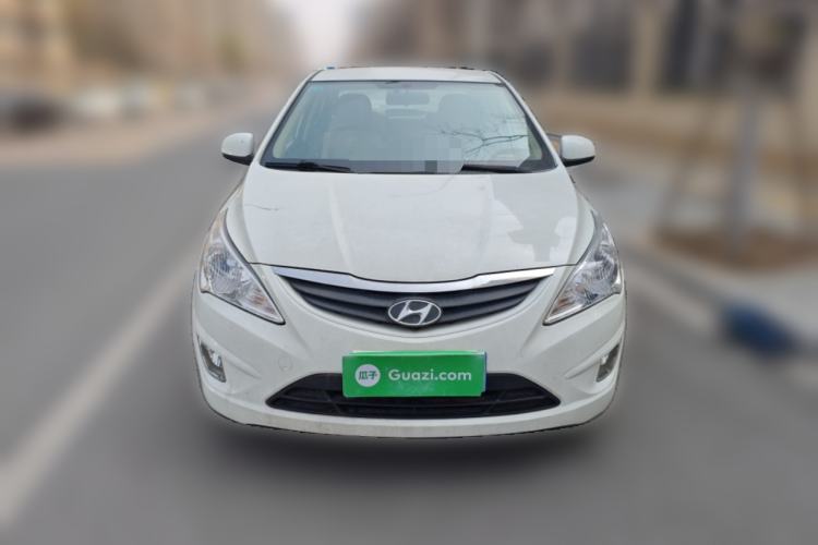 Used Hyundai Verna (older generation) 2010 Sedan 1.4L Manual Comfort GS Front