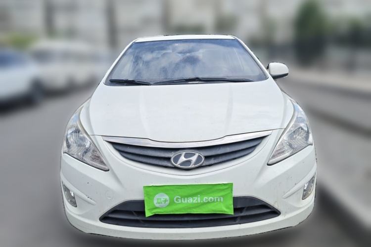 Used Hyundai Verna (older generation) 2010 Sedan 1.4L Manual Comfort GS Front