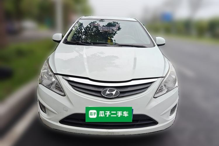 Used Hyundai Verna (older generation) 2010 Sedan 1.4L Manual Comfort GS Front