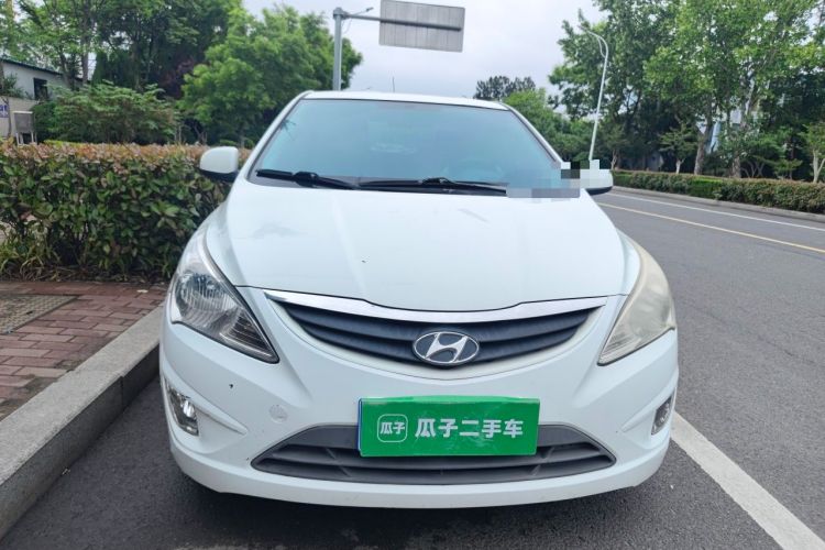 Used Hyundai Verna (older generation) 2010 Sedan 1.4L Manual Comfort GS Front