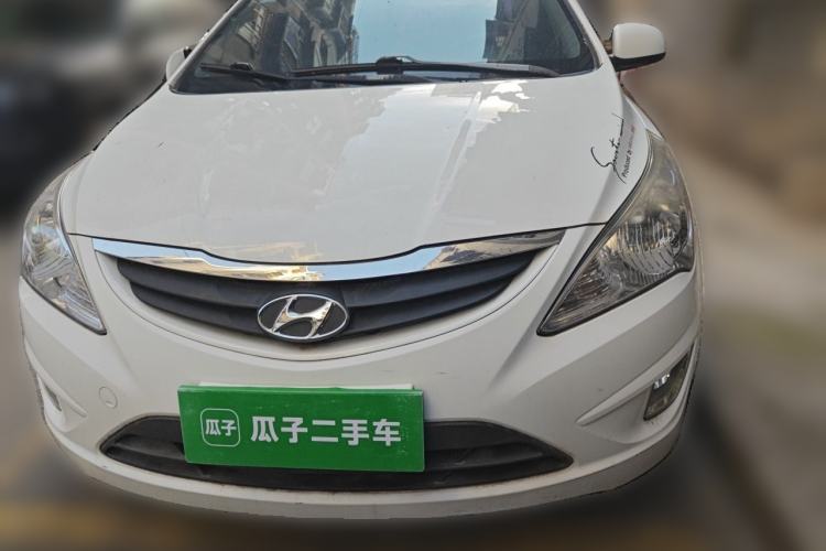 Used Hyundai Verna (older generation) 2010 Sedan 1.4L Manual Comfort GS Front