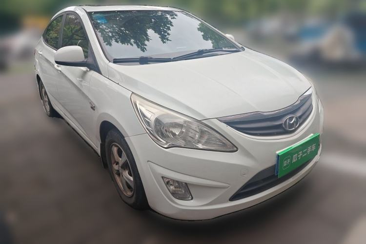 Used Hyundai Verna (older generation) 2010 Sedan 1.4L Automatic Fashionable GT Model Front Right 45 Deg