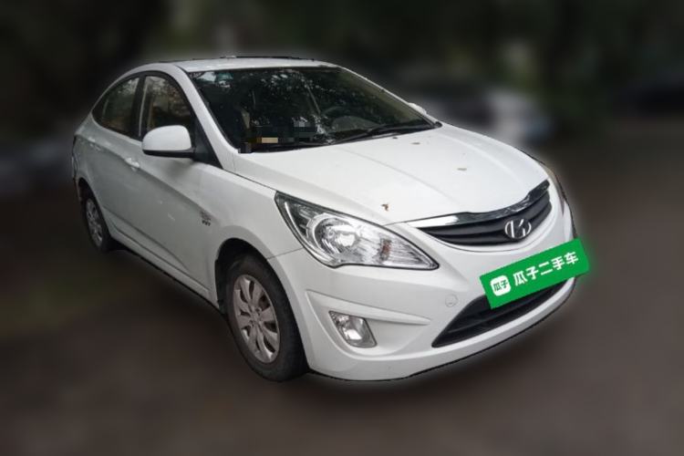 Used Hyundai Verna (older generation) 2010 Sedan 1.4L Automatic Comfort Model GS Front Right 45 Deg
