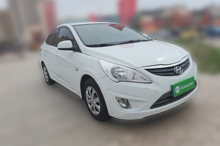 Used Hyundai Verna (older generation) 2010 Sedan 1.4L Automatic Comfort Model GS Front Right 45 Deg
