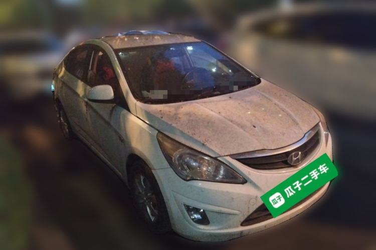Used Hyundai Verna (older generation) 2010 Sedan 1.4L Manual Comfort GS Front Right 45 Deg