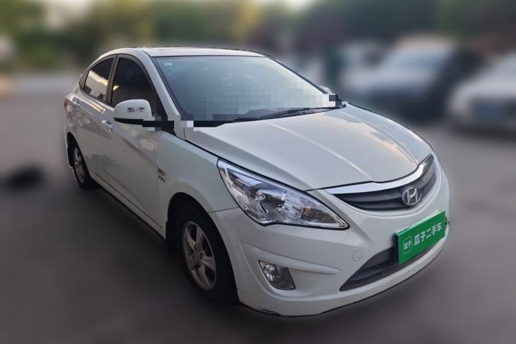 Used Hyundai Verna (older generation) 2010 Sedan 1.4L Automatic Fashionable GT Model Front Right 45 Deg