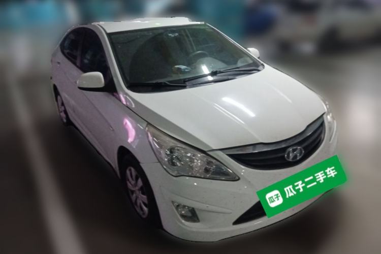 Used Hyundai Verna (older generation) 2010 Sedan 1.4L Automatic Comfort Model GS Front Right 45 Deg