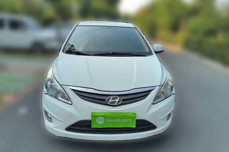 Used Hyundai Verna (older generation) 2010 Sedan 1.4L Manual Comfort GS Front