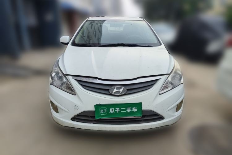Used Hyundai Verna (older generation) 2010 Sedan 1.4L Manual Standard GL Model Front