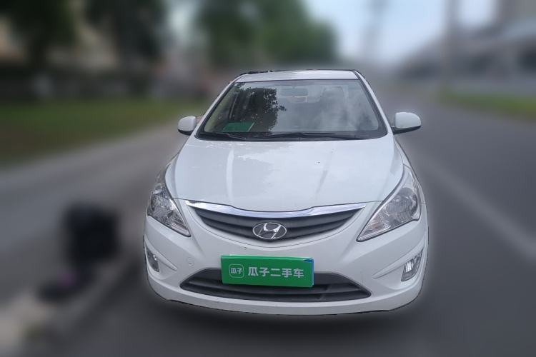 Used Hyundai Verna (older generation) 2010 Sedan 1.4L Manual Comfort GS Front