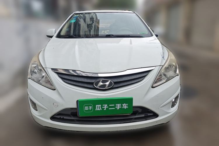 Used Hyundai Verna (older generation) 2010 Sedan 1.4L Manual Comfort GS Front
