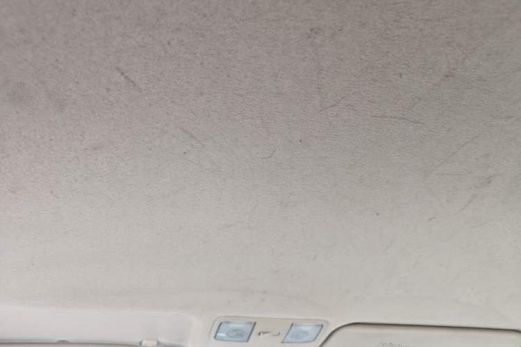 Used Hyundai Verna (older generation) 2010 Sedan 1.4L Manual BLUE Model Headliner