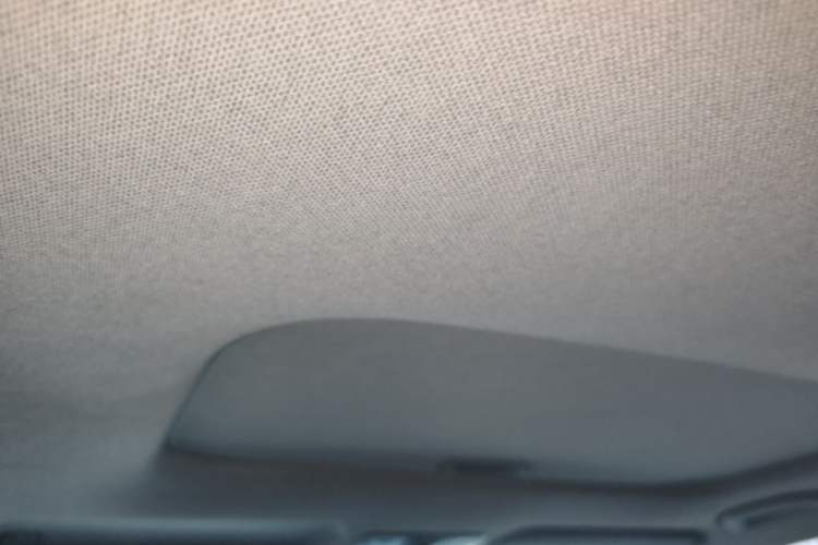 Used Hyundai Verna (older generation) 2010 Sedan 1.4L Automatic Fashionable GT Model Headliner
