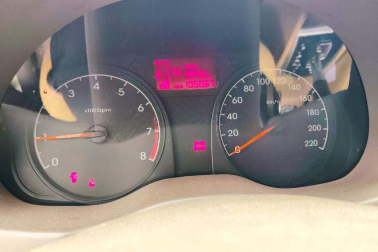 Used Hyundai Verna (older generation) 2010 Sedan 1.4L Automatic Comfort Model GS Instrument Cluster