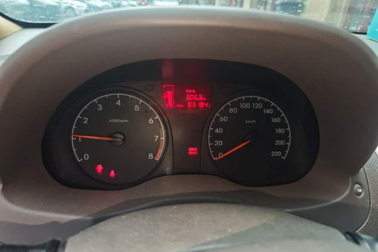 Used Hyundai Verna (older generation) 2010 Sedan 1.4L Manual Standard GL Model Instrument Cluster