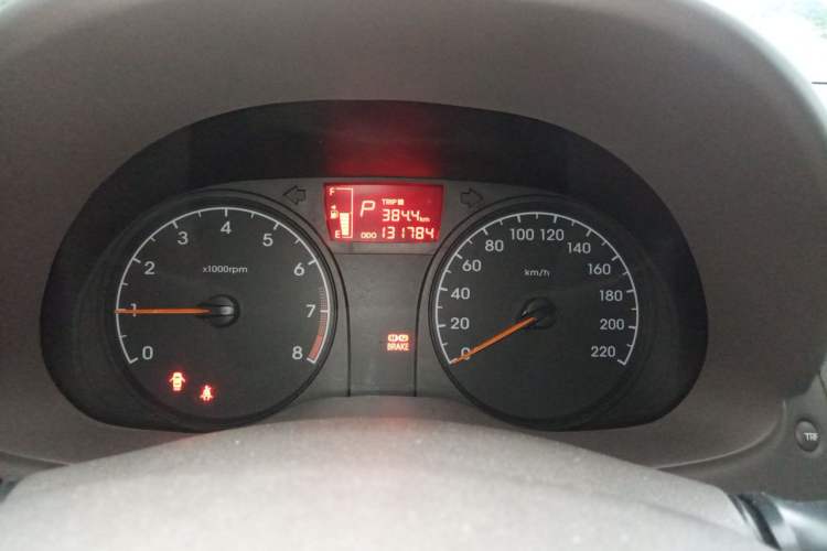 Used Hyundai Verna (older generation) 2010 Sedan 1.4L Automatic Comfort Model GS Instrument Cluster