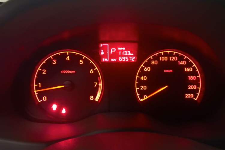 Used Hyundai Verna (older generation) 2010 Sedan 1.4L Automatic Comfort Model GS Instrument Cluster