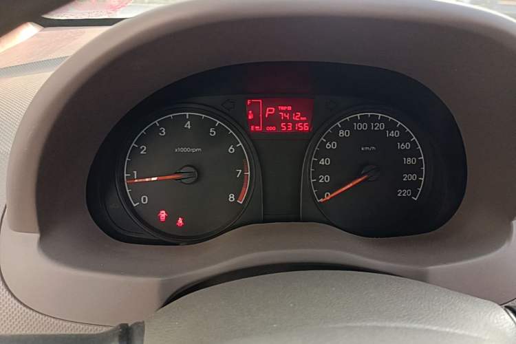 Used Hyundai Verna (older generation) 2010 Sedan 1.4L Automatic Comfort Model GS Instrument Cluster