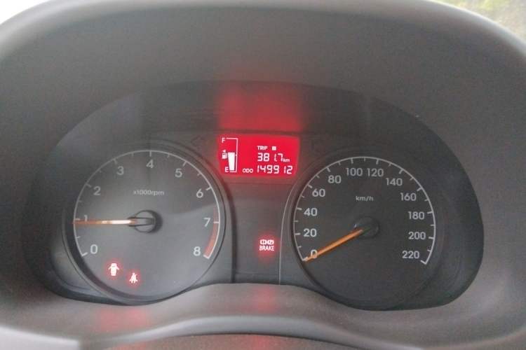Used Hyundai Verna (older generation) 2010 Sedan 1.4L Manual Comfort GS Instrument Cluster