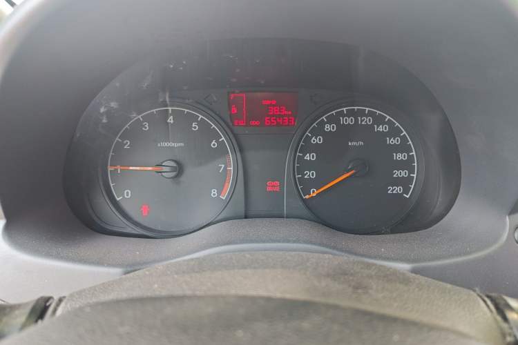 Used Hyundai Verna (older generation) 2010 Sedan 1.4L Manual Comfort GS Instrument Cluster