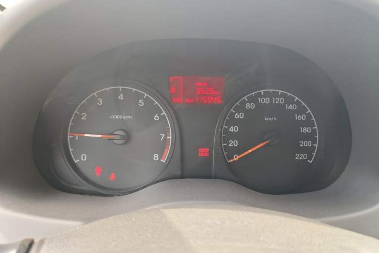 Used Hyundai Verna (older generation) 2010 Sedan 1.4L Manual Comfort GS Instrument Cluster