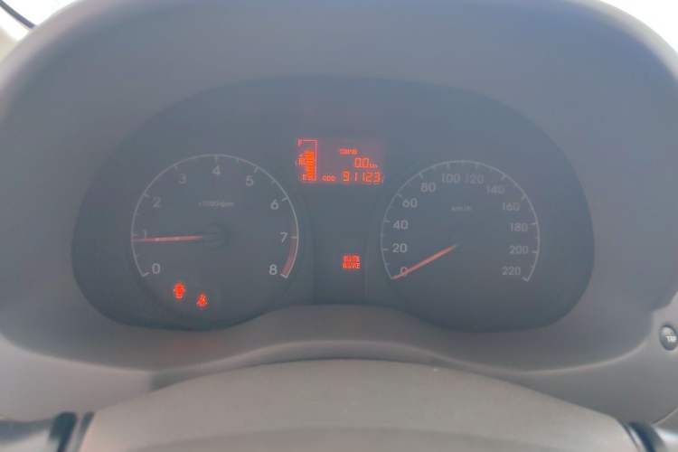 Used Hyundai Verna (older generation) 2010 Sedan 1.4L Manual Comfort GS Instrument Cluster