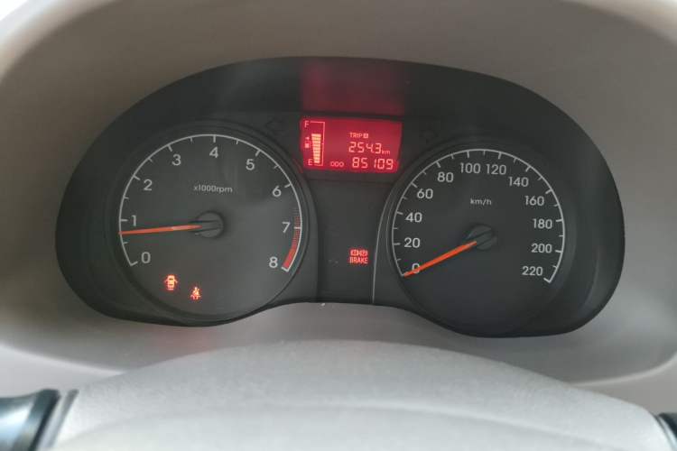 Used Hyundai Verna (older generation) 2010 Sedan 1.4L Manual Comfort GS Instrument Cluster