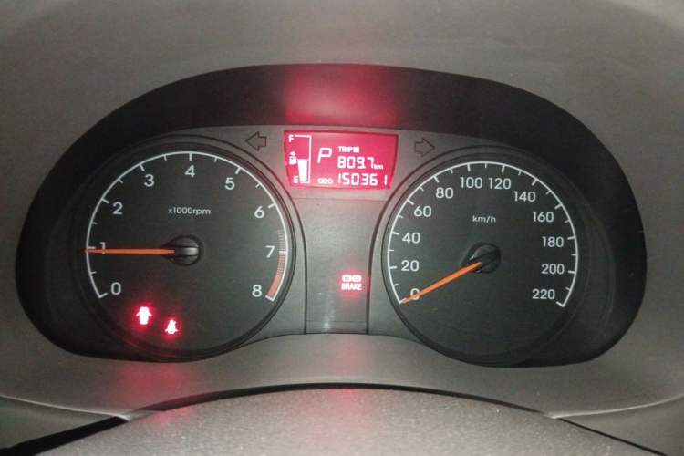 Used Hyundai Verna (older generation) 2010 Sedan 1.4L Automatic Comfort Model GS Instrument Cluster