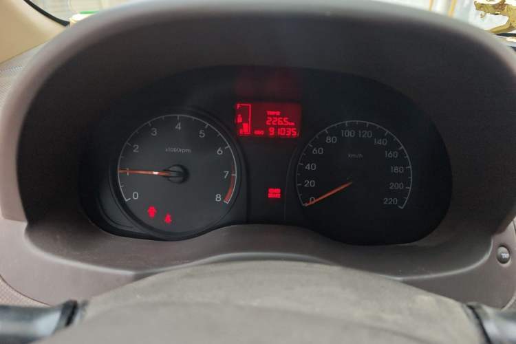 Used Hyundai Verna (older generation) 2010 Sedan 1.4L Manual Comfort GS Instrument Cluster