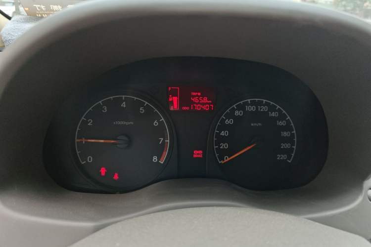 Used Hyundai Verna (older generation) 2010 Sedan 1.4L Manual Comfort GS Instrument Cluster