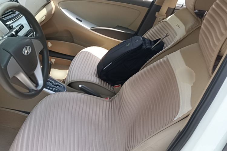 Used Hyundai Verna (older generation) 2010 Sedan 1.4L Automatic Fashionable GT Model Left Front Seat