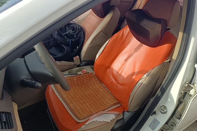Used Hyundai Verna (older generation) 2010 Sedan 1.4L Automatic Comfort Model GS Left Front Seat