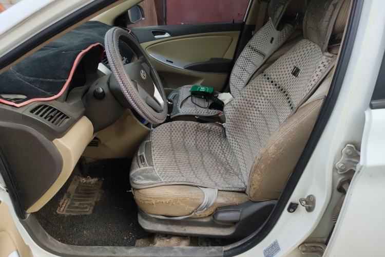 Used Hyundai Verna (older generation) 2010 Sedan 1.4L Manual Standard GL Model Left Front Seat