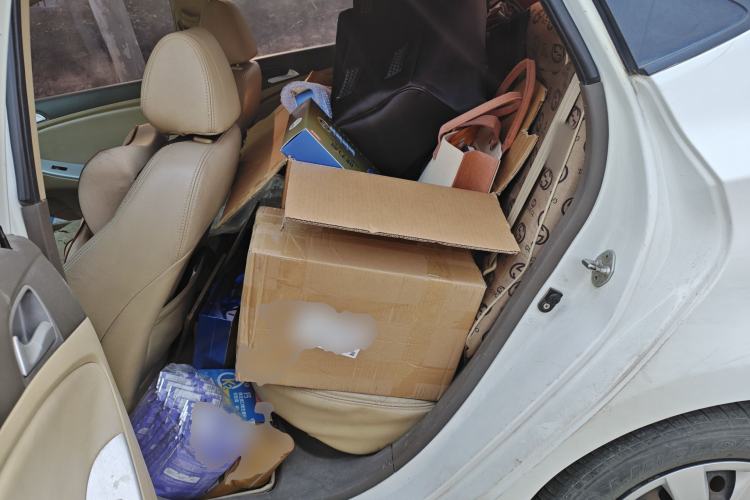 Used Hyundai Verna (older generation) 2010 Sedan 1.4L Automatic Comfort Model GS Left Rear Seat