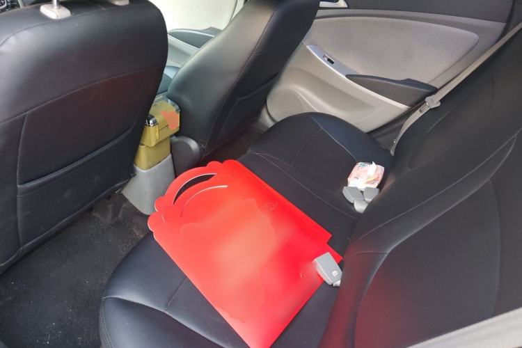 Used Hyundai Verna (older generation) 2010 Sedan 1.4L Automatic Fashionable GT Model Left Rear Seat
